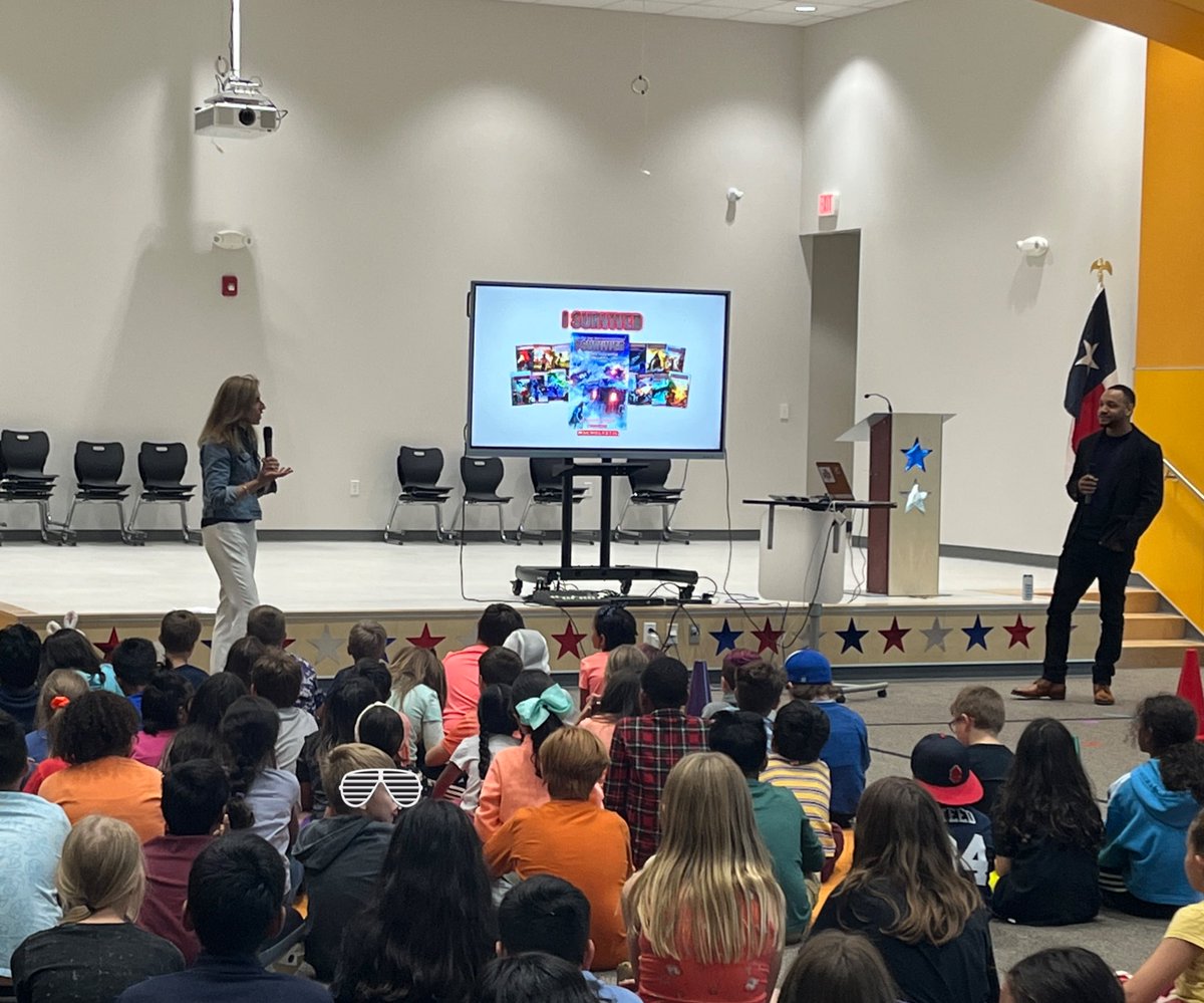Our first author visit at <a href="/CarolNorthES/">North Elementary School</a> was fantastic! So grateful to @BookPeople for making it possible for our Ss to meet <a href="/laurenTarshis/">Lauren Tarshis</a> and <a href="/byalvinepps/">Alvin Epps</a>. Happy readers and a happy librarian ❤️🚀💙 #WeCAN meet our faves!