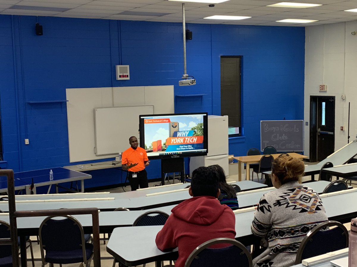 rockhillmath's tweet photo. Thank you @yorktech and @winthropu for sharing college admission information with our @RockHillSchools multilingual families #Awareness #ML #ESOL #PreparedForFuture #FedPrograms #RockSolid https://t.co/cj6b3UCr7O