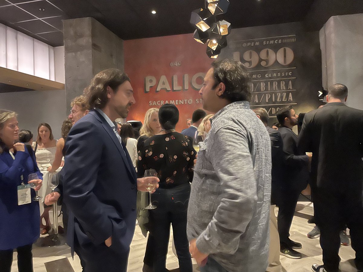 C’était un honneur de soutenir la réception Kanata Day à #SOCAP22 en l'honneur des entrepreneurs autochtones. Merci à nos partenaires <a href="/theSVX/">SVX</a> &amp; <a href="/Raven_Capital/">Raven Indigenous Capital Partners</a>, aux conférenciers de <a href="/OneFeatherApp/">OneFeather</a>, <a href="/animikii/">Animikii</a> &amp; <a href="/VirtualGurus/">Virtual Gurus</a> &amp; à tous ceux qui étaient présents