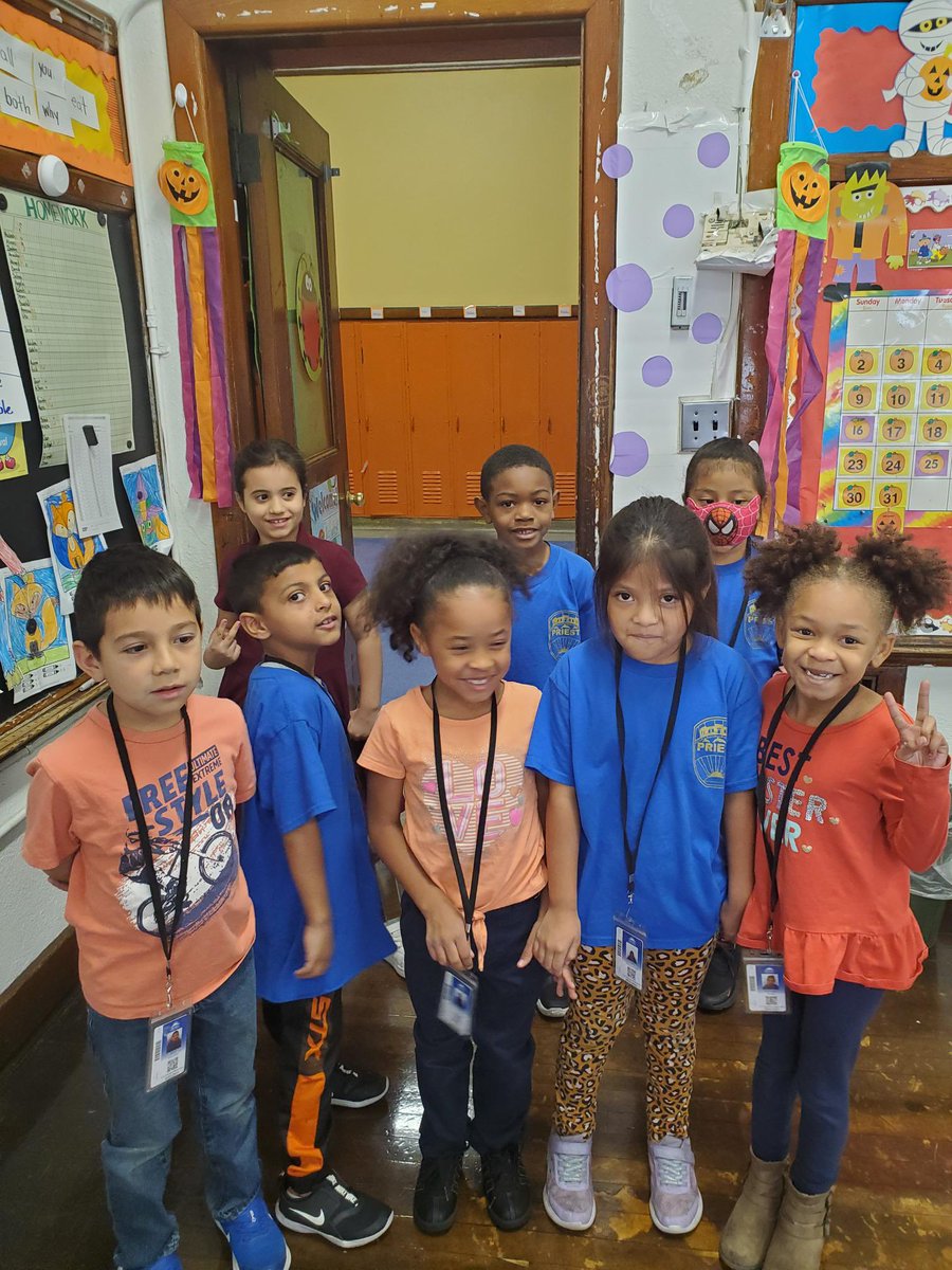 priestemdpscd's tweet photo. Priest families,

Today is Unity Day! Let’s ensure we show Unity every day; this will make our school the best in the city!

Thanks to all of the students that participated in unity day! https://t.co/Mcya5P0tLt