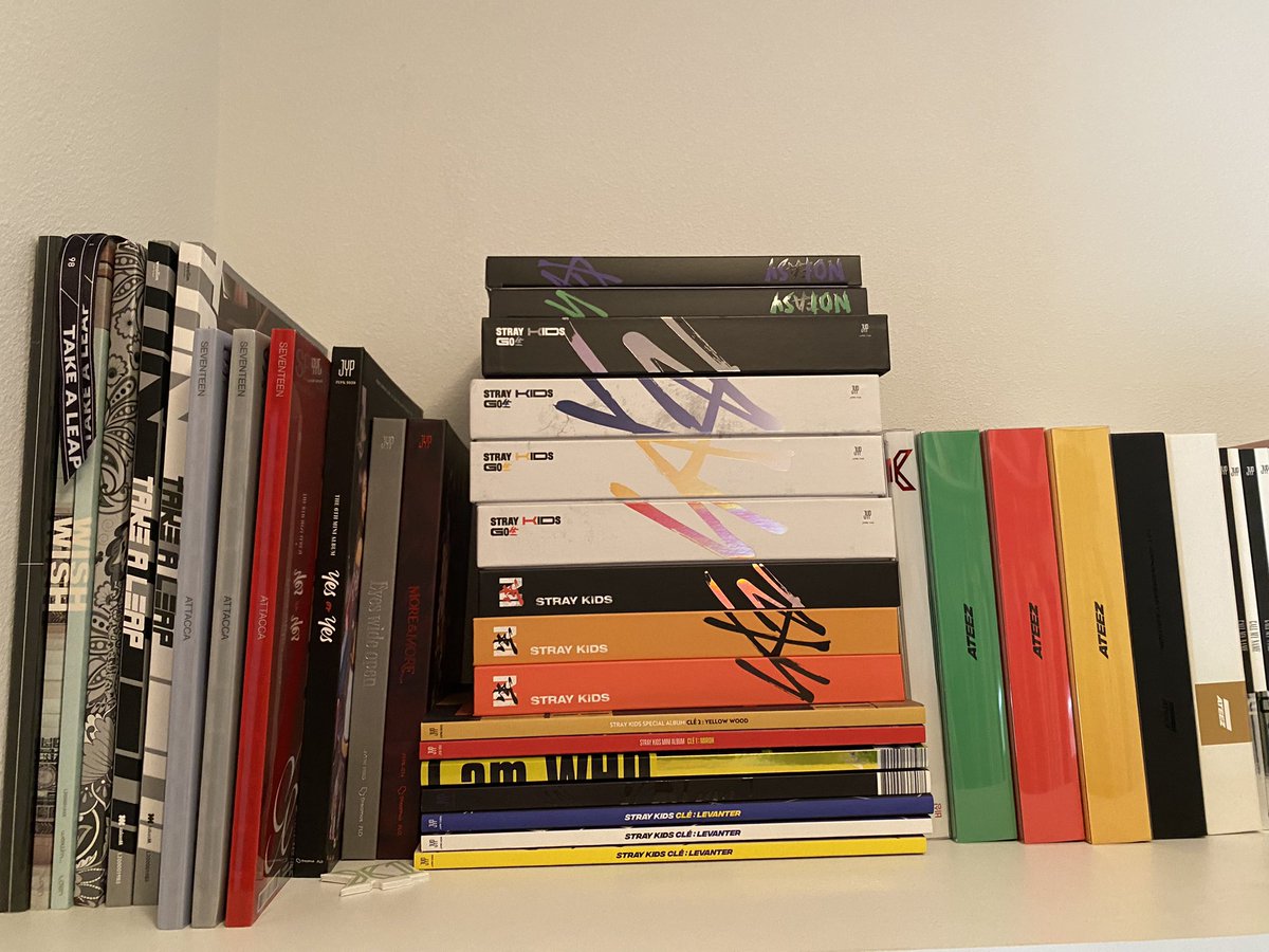 #wts #wtskpop #wtsbts USA ONLY! I need to get rid of my collection! Selling mystery boxes that will include at least 4 albums each! Bin is full of Bts and Nct albums. No photocards. $35 with shipping. Dm if interested