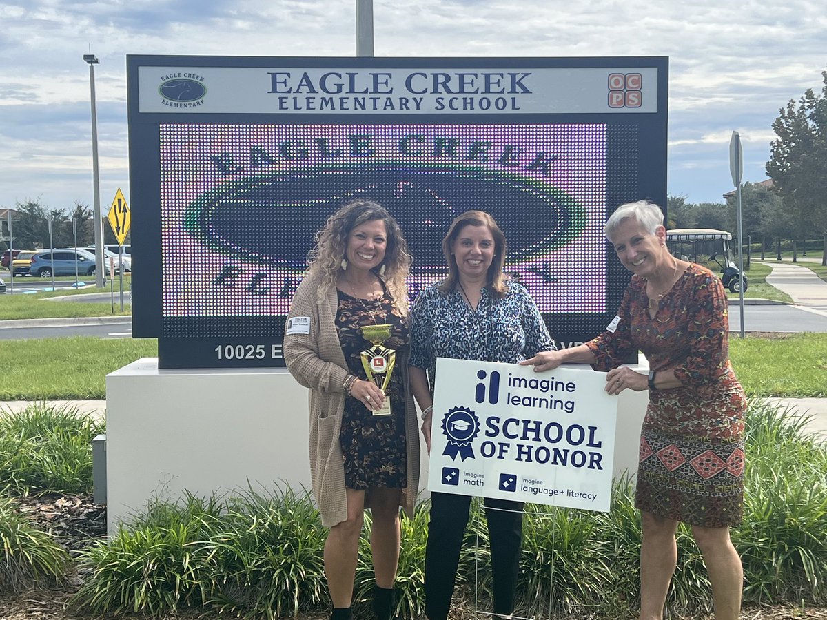 LuzSeda3's tweet photo. Thank you @ImagineMaryLynn for stopping buy to bring our 🏆 and lots of incentives for our ELL’s. We appreciate your time and support to our panthers! https://t.co/2KidzrHveU