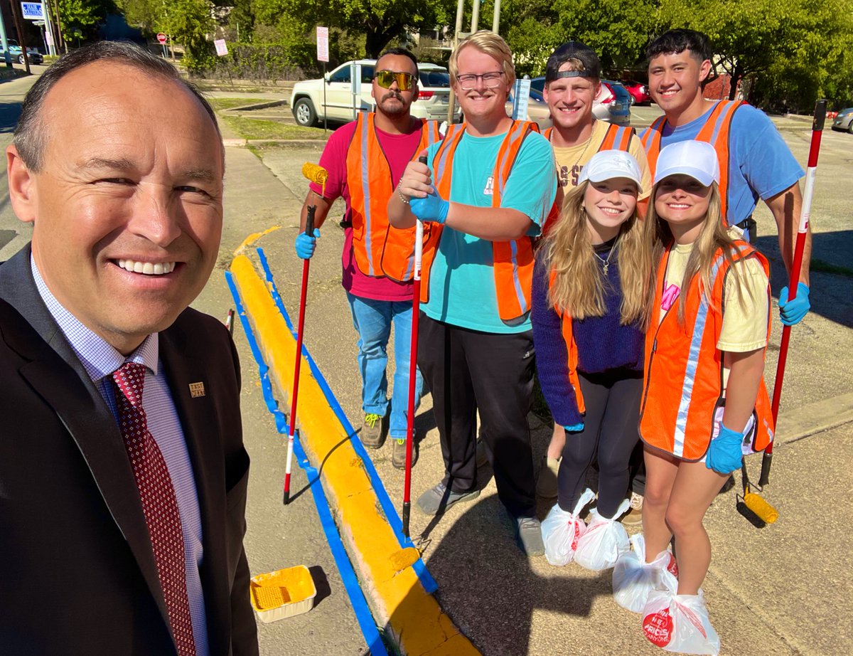 𝙺𝚎𝚕𝚕𝚢 𝙳𝚊𝚖𝚙𝚑𝚘𝚞𝚜𝚜𝚎 tweet media