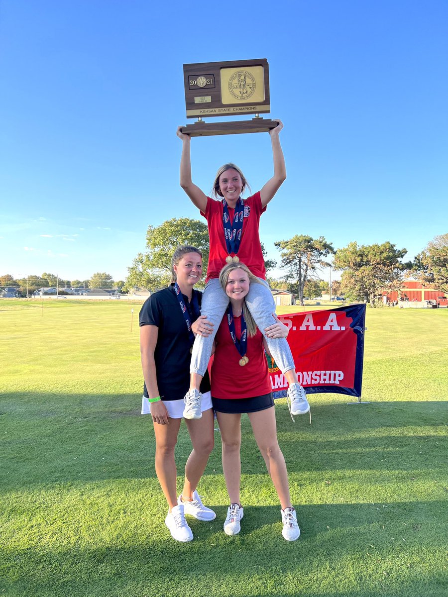ashten_pierson's tweet photo. STATE CHAMPS x2, I love this team more then words can explain. I’m proud of each one of you and love you all so much. Dreams turn into reality when you work hard. #wentoutwithabang 🏆@klmiller33 @WHS_CoachKitch @kirbyymckee @JDougESQ @tristahoobler @sara_springerr @keauna_meyer https://t.co/QLuiKQsiQh