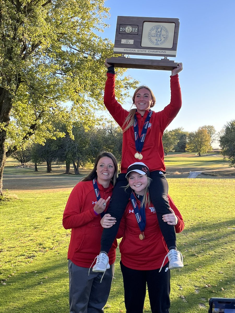 ashten_pierson's tweet photo. STATE CHAMPS x2, I love this team more then words can explain. I’m proud of each one of you and love you all so much. Dreams turn into reality when you work hard. #wentoutwithabang 🏆@klmiller33 @WHS_CoachKitch @kirbyymckee @JDougESQ @tristahoobler @sara_springerr @keauna_meyer https://t.co/QLuiKQsiQh