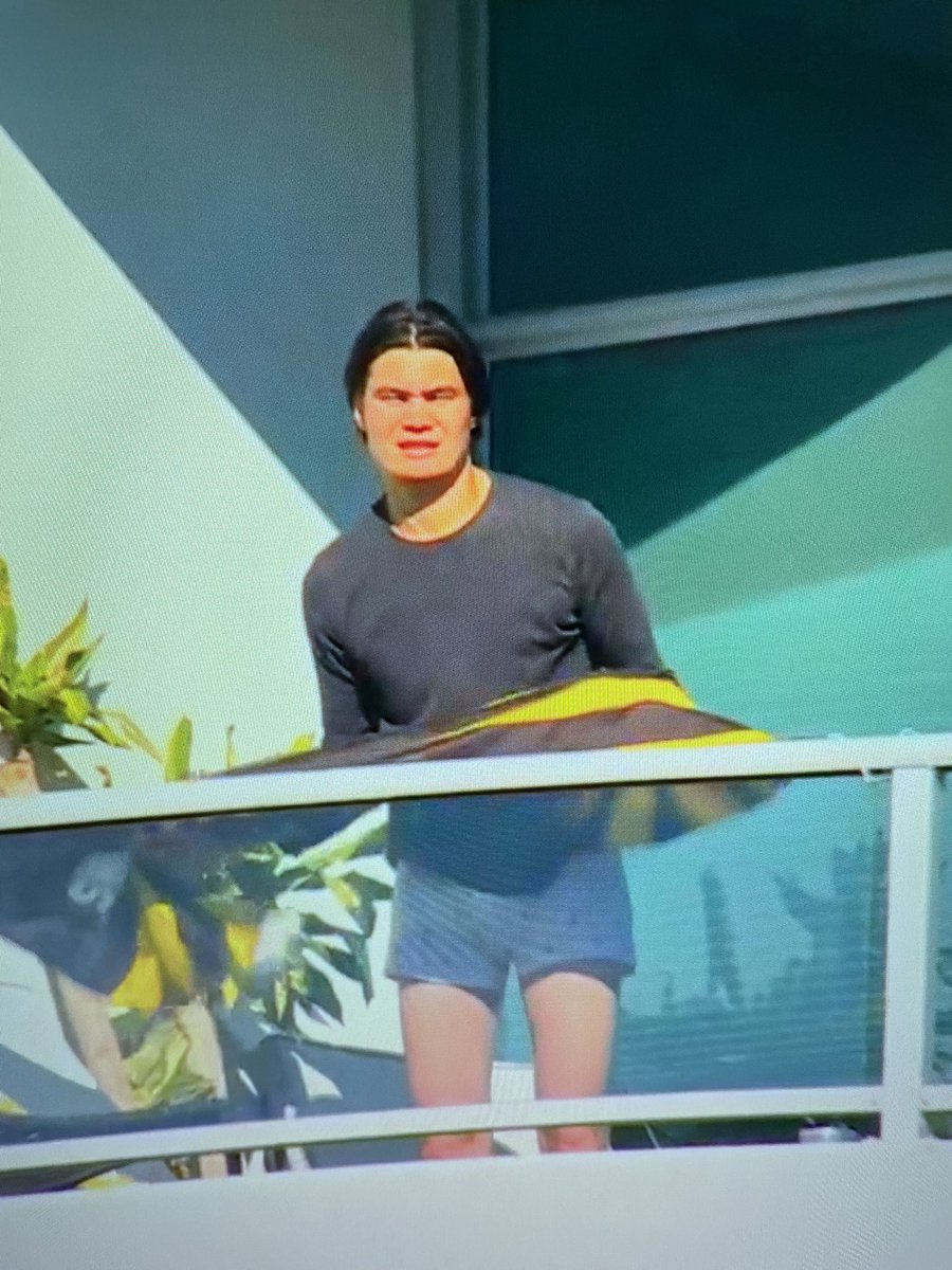 Jackary_9's tweet photo. Did anyone else see this guy in his boxers at the Padres vs Phillies game or was it just me😂#NLCS https://t.co/a7MPqCIN4F