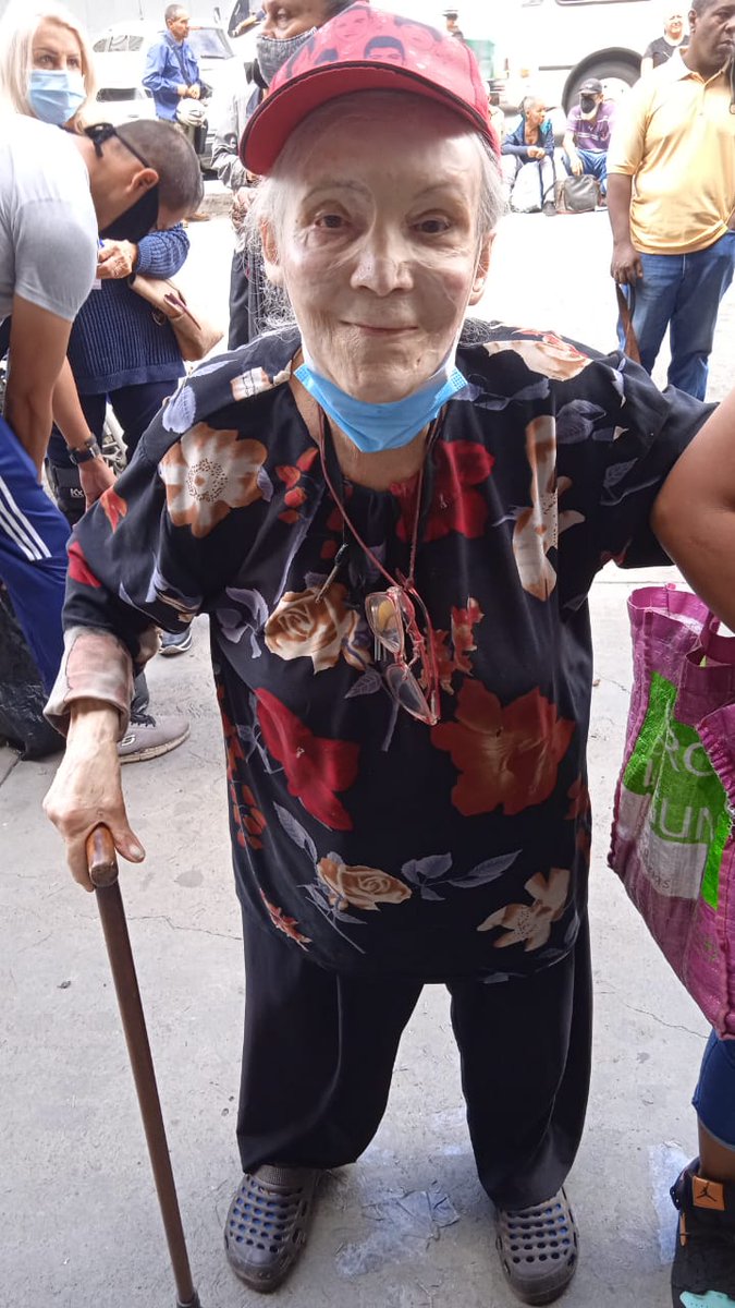 CorotosGCCrespo's tweet image. #MercadoDeLosCorotos
40% Ancianos Comerciantes Trabajadores y Luchadores incansables en esos locales están los sueños y luchas de Cada uno S.O.S  Galerías Quinta Crespo
@dcabellor @NicolasMaduro @delcyrodriguezv @gestionperfecta @Nahumjfernandez @jorgerpsuv @irisvarela