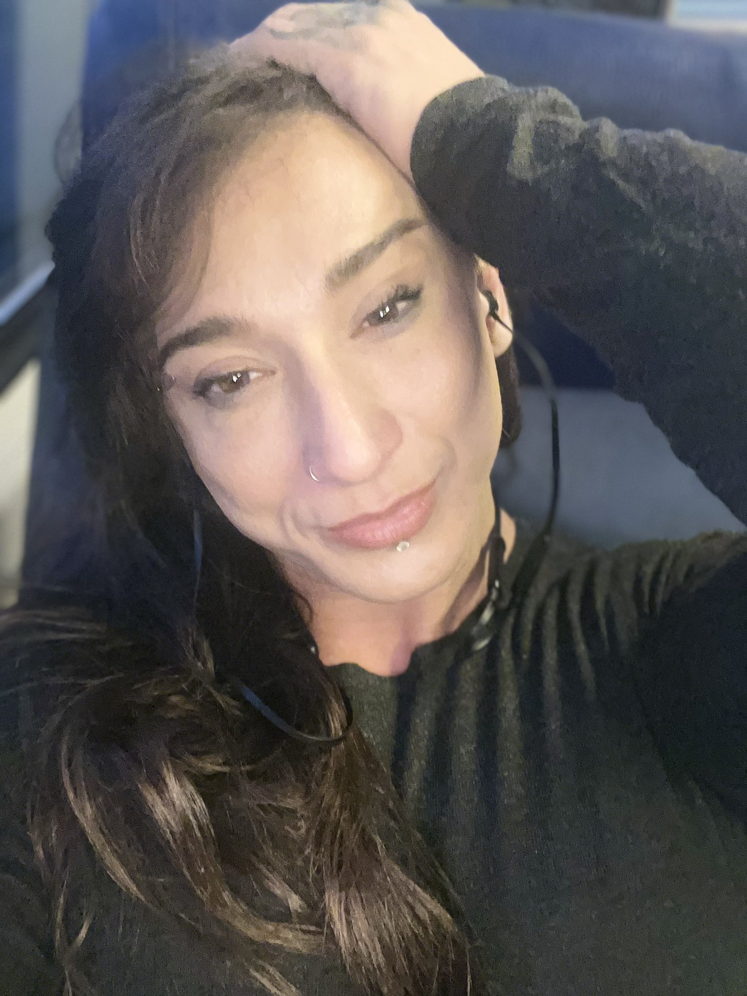 TW Pornstars Karyn Bayres. Twitter. El buen presentimiento . 💗. 10 56