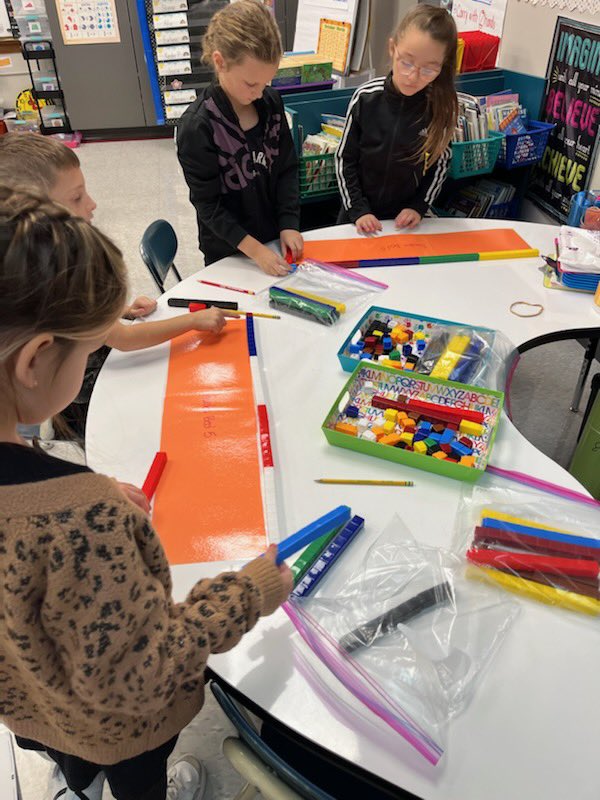 LeRoyWSS's tweet photo. Mrs. Graham’s second graders are working up a sweat today during math! This is our new PreK - 2nd - Bridges math time in action! 💪🏻 #problemsolving #thinkingdeeper https://t.co/gJFGKSB7Lq