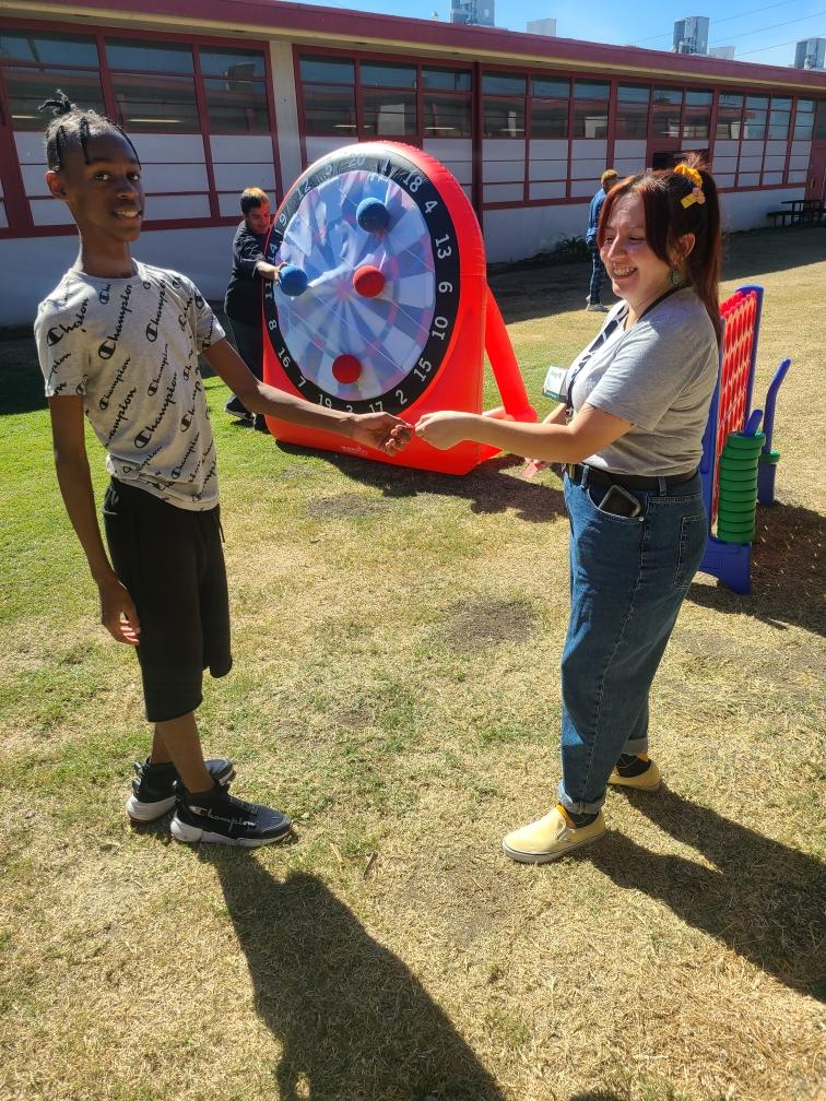 MightyTarbabes's tweet photo. Pre-Parent Conference Fun with Think Together Today (10/19/22) and Tomorrow (10/20/22) at Compton Chavez & Compton Marshall. #ComptonHS #ThinkTogether #ParentConference #ComptonChavez #ComptonMarshall #Elevate #CUSD https://t.co/0juLjhuxZg