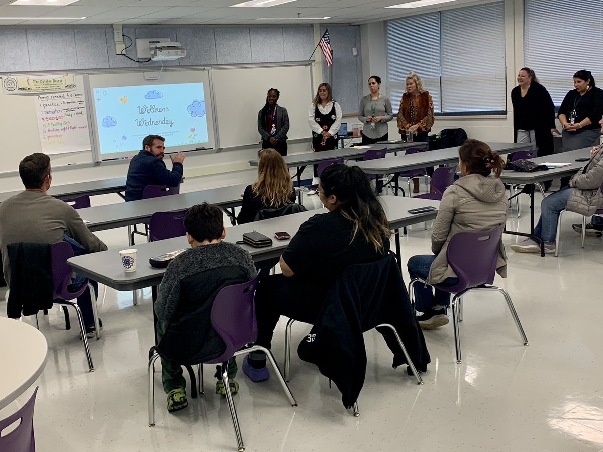 Families As Partners Night: Our SLES Wellness Team shared strategies we’re implementing to support the social and emotional growth of all our Ss. Families asked questions, engaged in discussions and made great individual connections with members of our Wellness Team🐬💪🏽❤️🧠