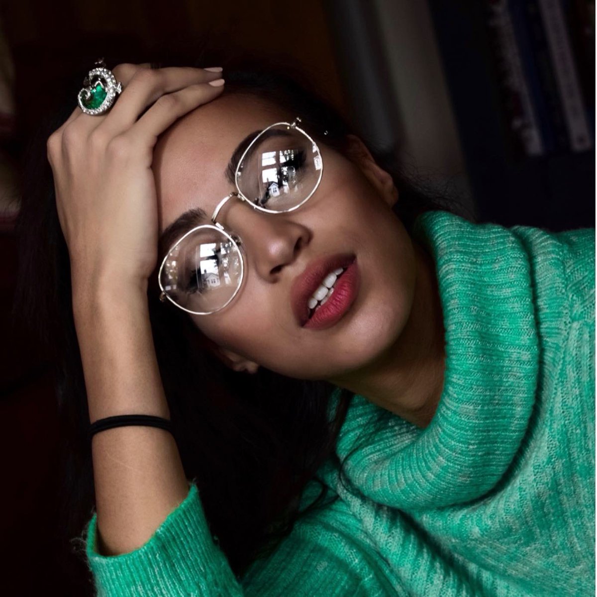 dani_dials's tweet image. When the indoor heaters come on, potential for skin drying goes up. This is why oil cleansers are great during cooler weather. See blog: daniellereneebeauty.com/post/using-cle…

#tipoftheday #skintips #beautytips #selfcaretips