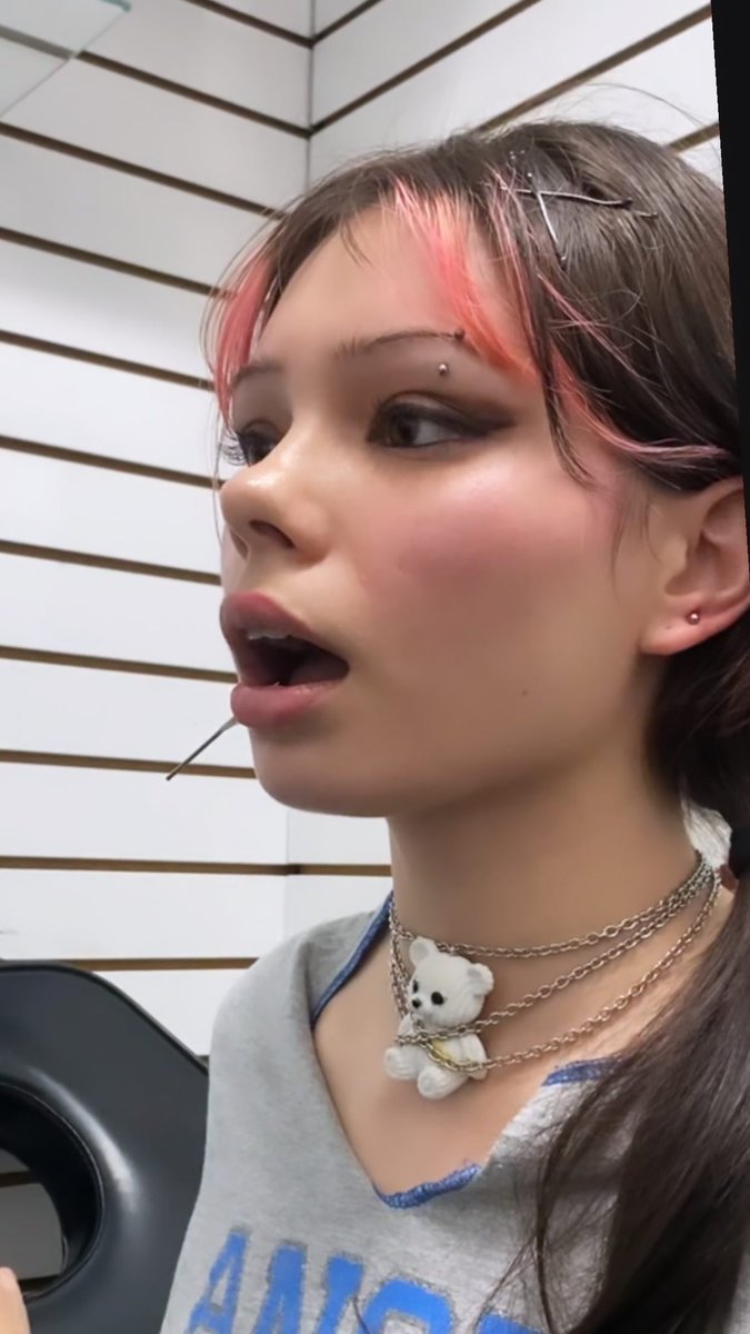 porcelainbratz's tweet photo. https://t.co/4LpUNWKQaF