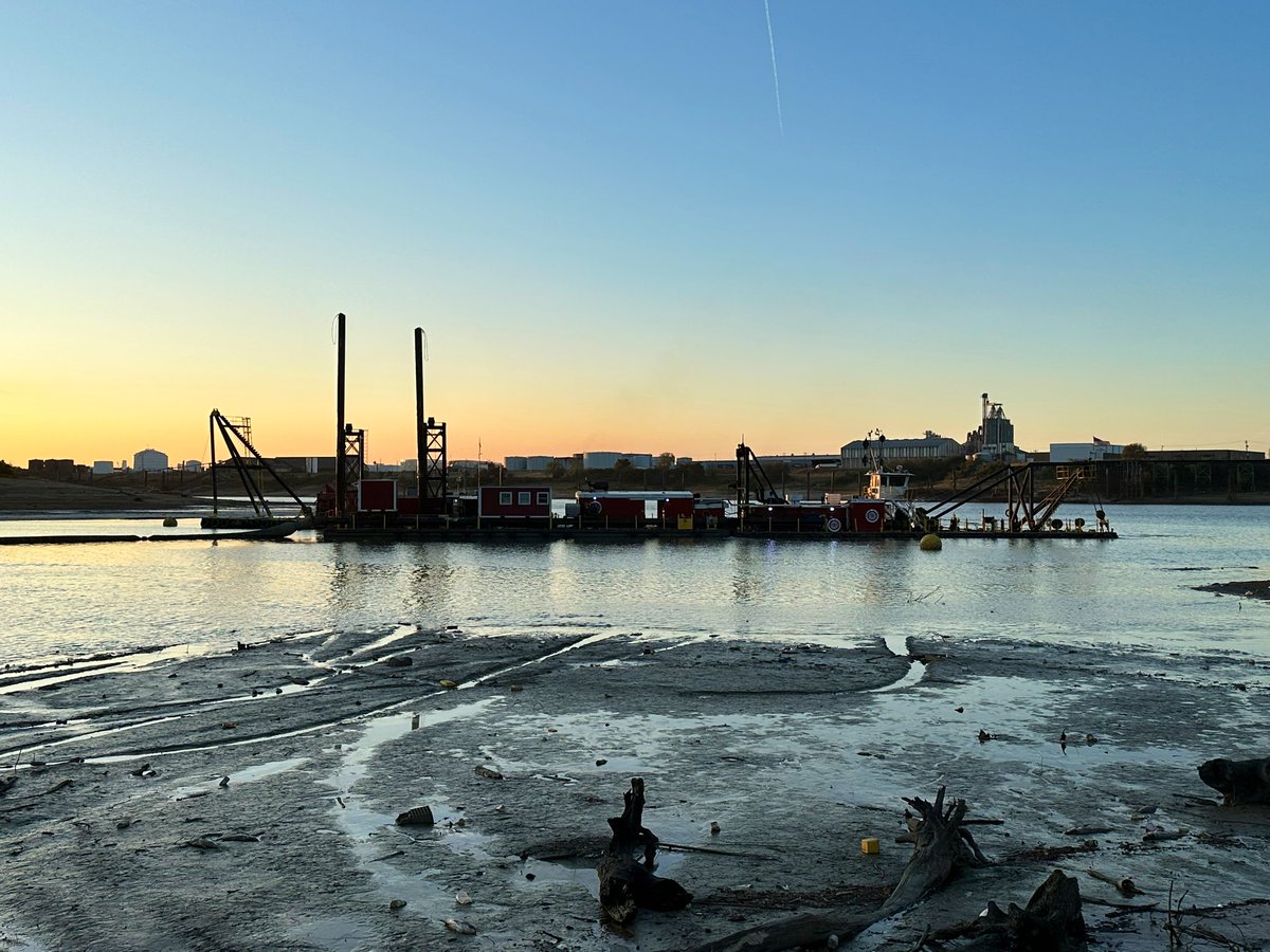Justin Michaels On Twitter The Army Corps Of Engineers Dredging The justin-michaels-on-twitter-the-army-corps-of-engineers-dredging-the