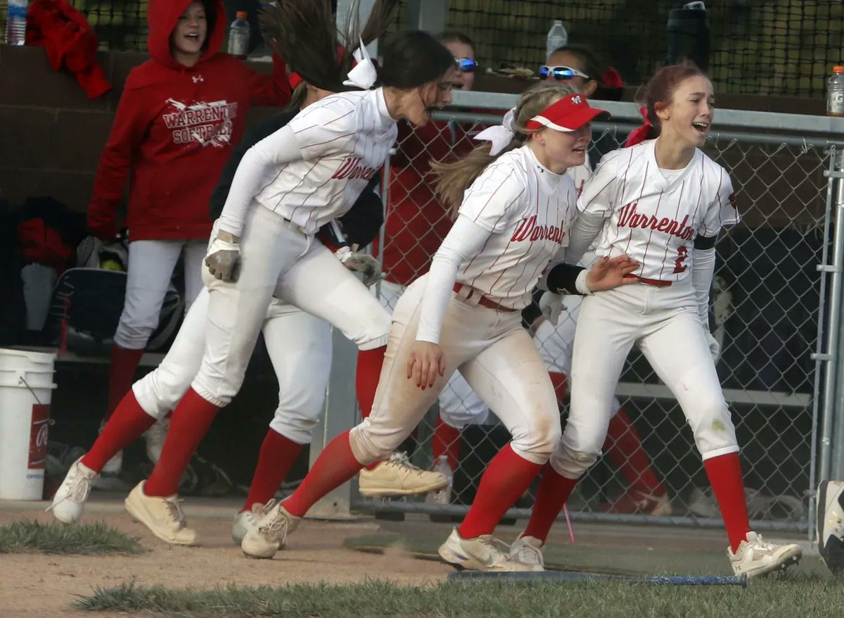Warrenton scored two runs in the bottom of the seventh inning to beat Incarnate Word and advance to the Class 4 state semifinals. <a href="/warrentonsoftb1/">@warrentonsoftball</a> <a href="/ADWarrenton/">Warrenton Activities</a> 

buff.ly/3go011F
