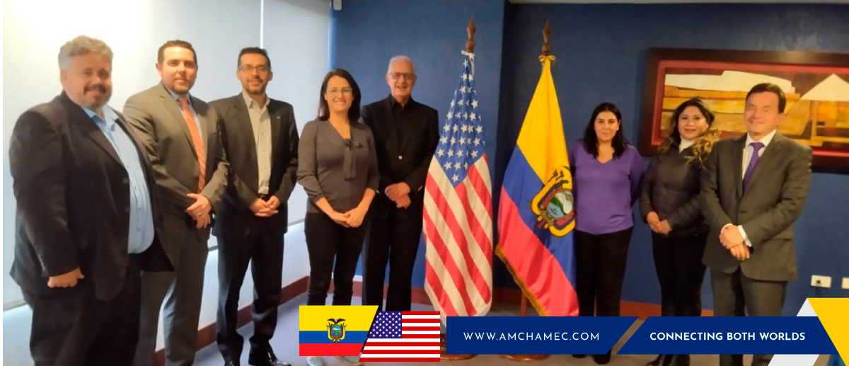 amchamec's tweet photo. #AmchamConnect

📣 Hoy se desarrolló con éxito nuestro evento Conversando con @Carola_RiosM, directora general del @SENAE_Aduana

¡Gracias por acompañarnos! https://t.co/81AqGIO9b0