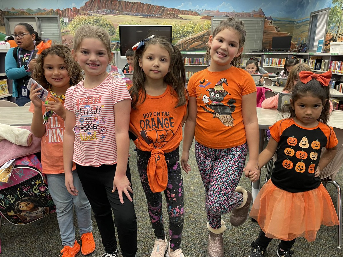 MREmavs's tweet image. Unity Day at MRE! Our Mavs rocked it! #KatyISD #KatyCommUNITY