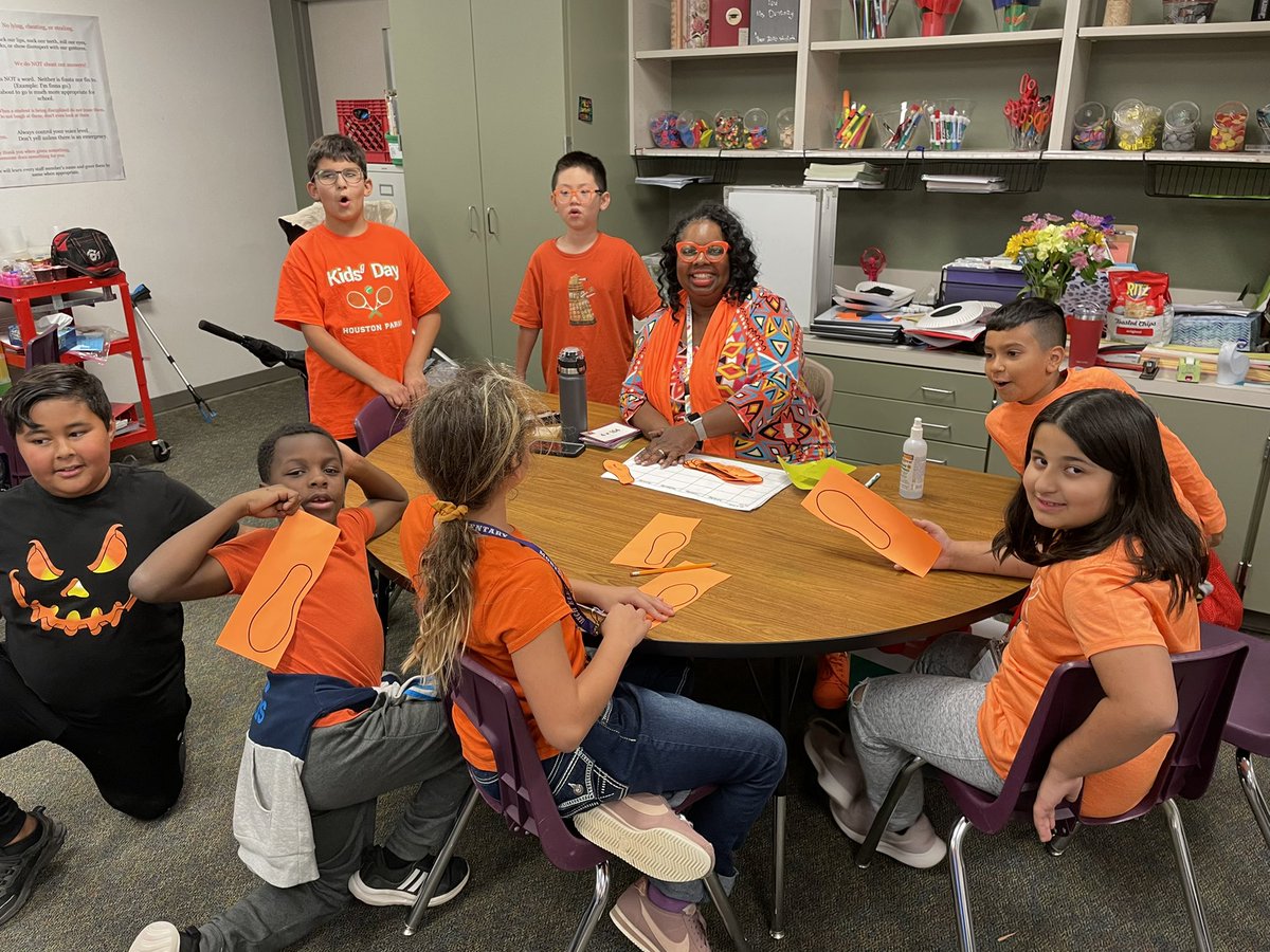 MREmavs's tweet image. Unity Day at MRE! Our Mavs rocked it! #KatyISD #KatyCommUNITY