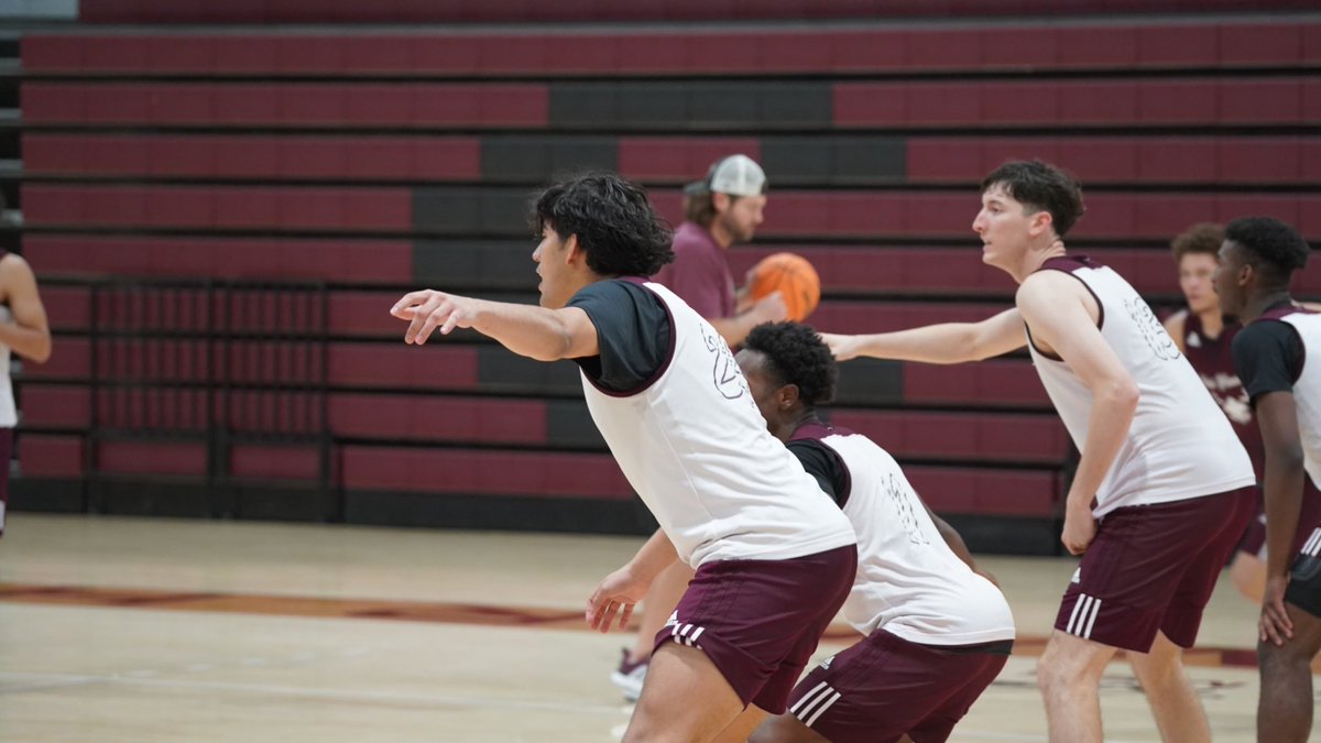 mcmsports's tweet photo. ASC RELEASES 2022-23 MBB POLL
🗞:https://t.co/3GcYpwxmsP
📸:https://t.co/r5ygnph0fw https://t.co/DdcjX2RrrI