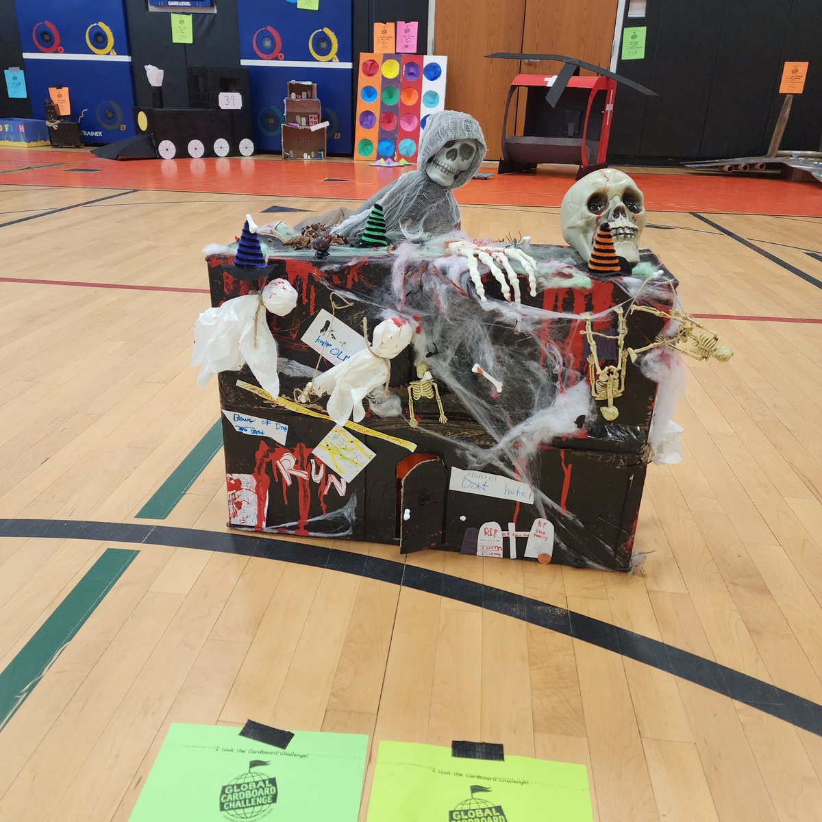 PWintermediate's tweet photo. There are so many AMAZING pieces at the cardboard challenge. Our Pinewood kiddos are so talented! @MohonCSD #pinewoodproud #mohonproud https://t.co/cHS9XfigaR