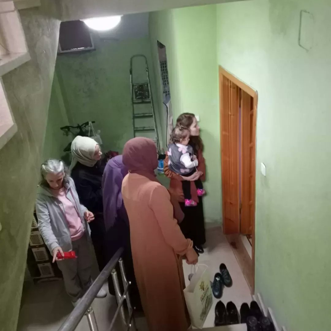 İl Kadın Kolları Başkanımız <a href="/MeryemSurmen/">Meryem Sürmen</a> ve İlçe Koordinatörü, Araklı İlçe Kadın Kolları Başkanı Sn.Meryem Hamiyet Halil ile birlikte  Yolgören Mahallesinde Üye ve Çat Kapı ziyaretler gerçekleştirdiler.
@akkadintrabzon