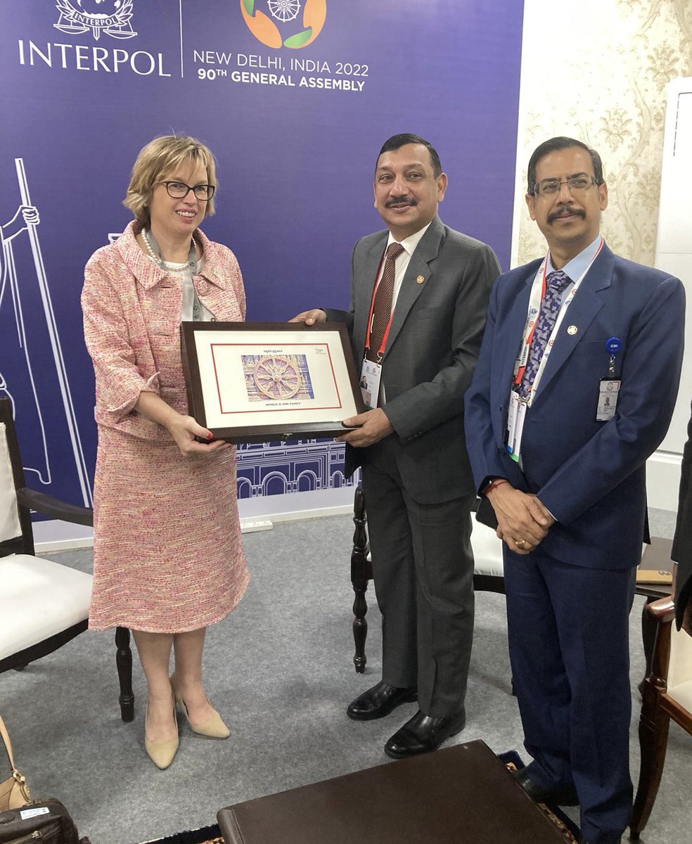 📍 Executive Director De Bolle is in India this week for #INTERPOLGA, where she met 🇮🇳 CBI Director Shri Subodh Kumar Jaiswal. 🇪🇺🇮🇳 India & the EU face common challenges & building on our cooperation will enable us to better address threats to our democracies. @IPS_Association