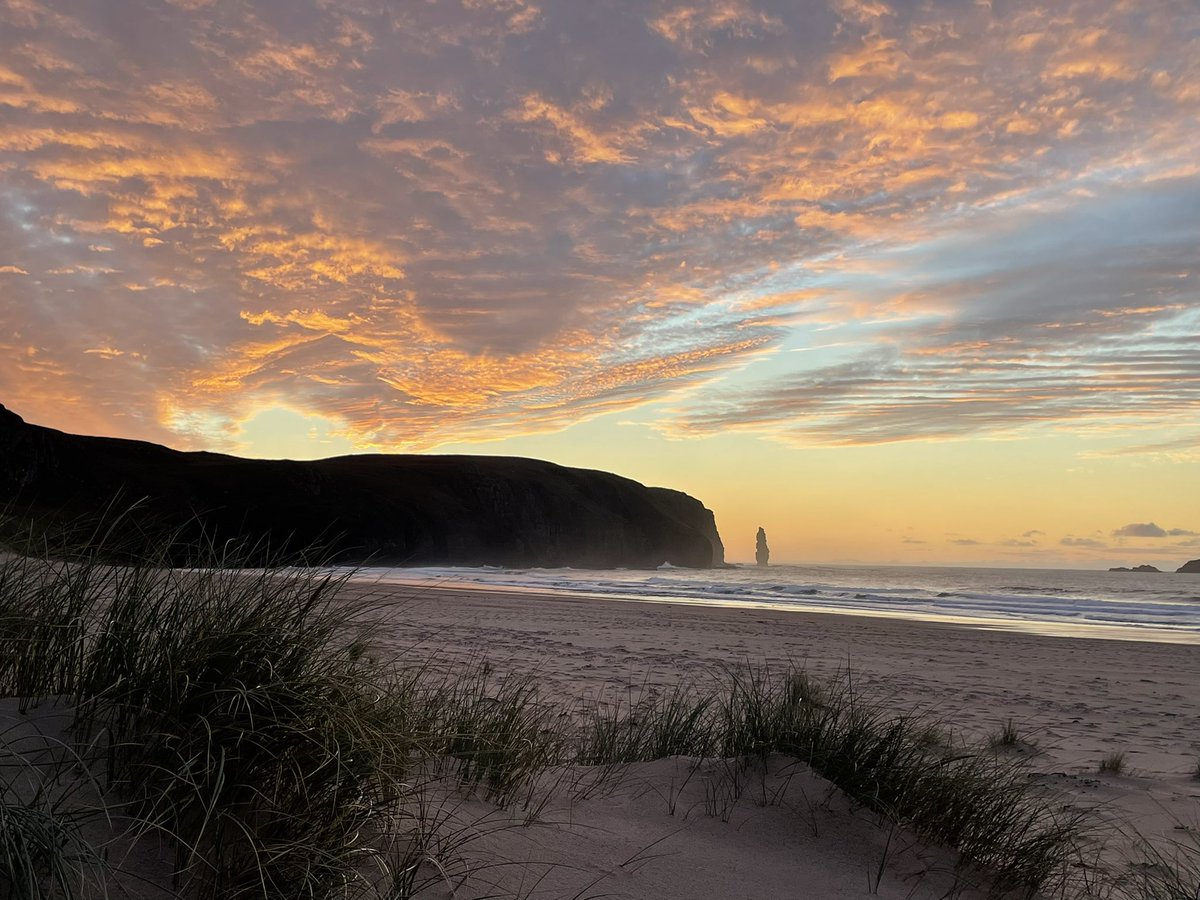 MartinsuenMart's tweet photo. A fantastic bivi last night at one of my favourite places #sandwoodbay https://t.co/yEuZFhxyNG