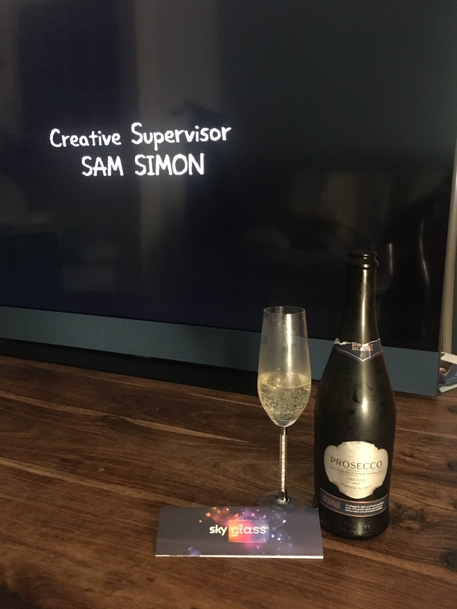 simpson_bex's tweet photo. Would love to be celebrating my new sky glass tv if I could watch ANYTHING OTHER THAN THE SIMPSONS without it glitching! 😡💩@SkyHelpTeam https://t.co/VzKVodWjNF