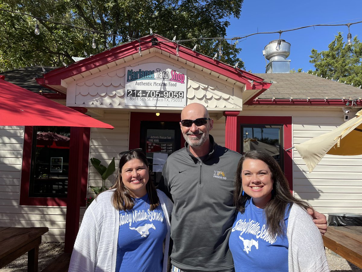 jem85241's tweet photo. Frisco ISD supporting local Frisco restaurants! #whereswaldrip #FISD #FISDmadetoshine https://t.co/qg1PRXoLsz