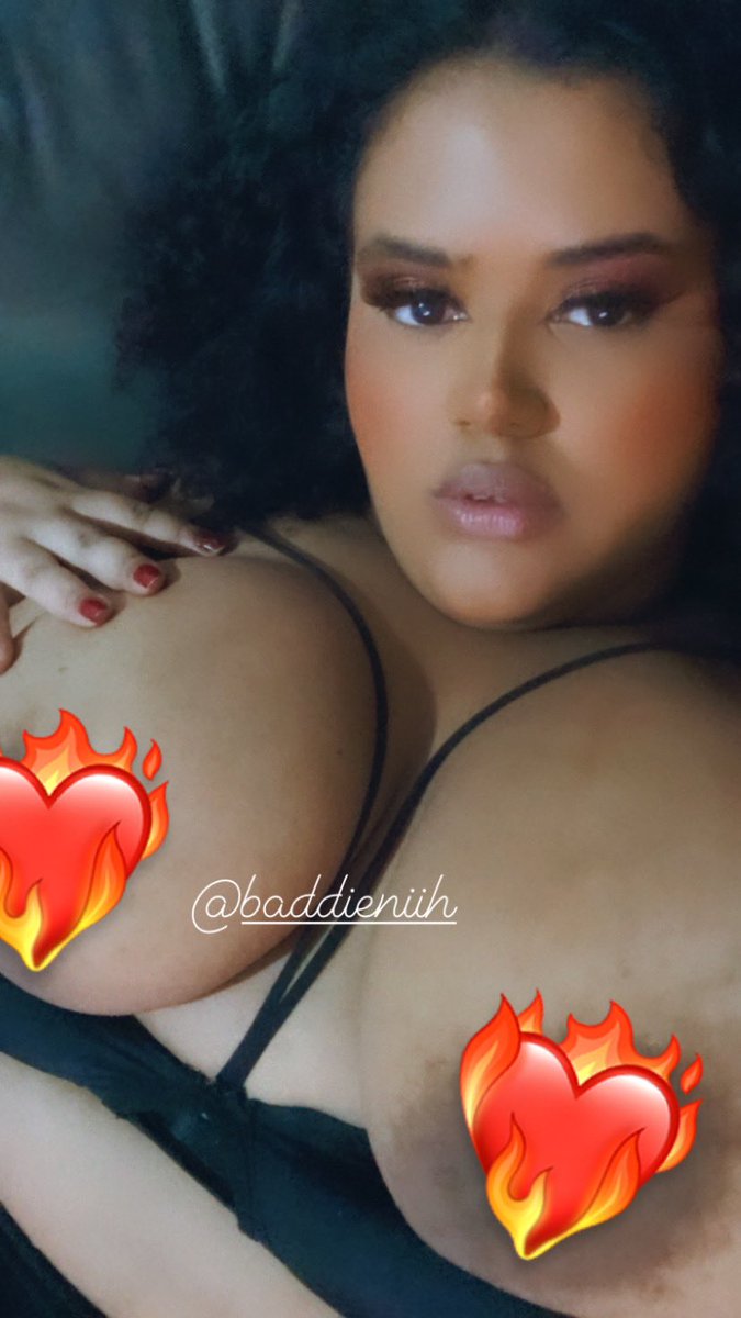 Sigam essa gata maravilhosa <a href="/baddieniih/">𝒩𝒾𝒸ℴ𝓁ℯ ❥</a> 

#BBW #MusasBBW