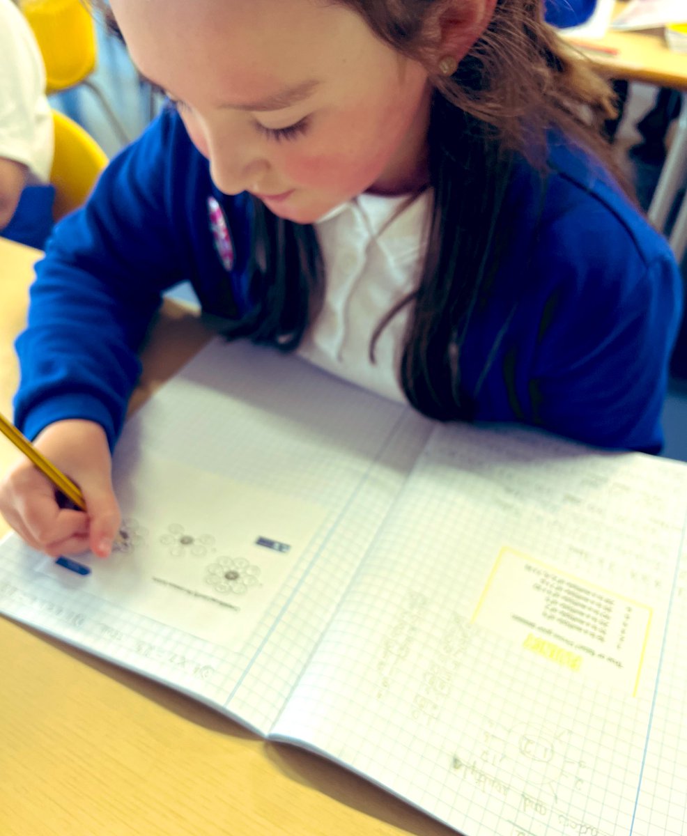 Lea_Forest_Lift's tweet photo. High aspirations shown in Year 5 today at @fourdwellingspa 🙌🏻 Great to see excellent learning behaviours and the children taking pride in their work 🤩 @MrsM_Court @mrsrmurad @AETAcademies @ahirons21 @BirminghamEdu @vianclark @Claire_Heald @SFE_Tweets https://t.co/CcPZrXb1tk