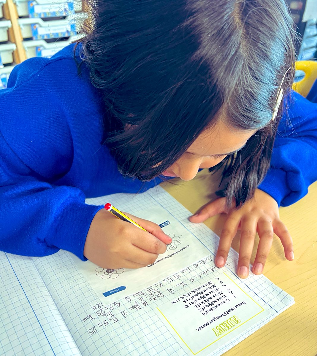 Lea_Forest_Lift's tweet photo. High aspirations shown in Year 5 today at @fourdwellingspa 🙌🏻 Great to see excellent learning behaviours and the children taking pride in their work 🤩 @MrsM_Court @mrsrmurad @AETAcademies @ahirons21 @BirminghamEdu @vianclark @Claire_Heald @SFE_Tweets https://t.co/CcPZrXb1tk