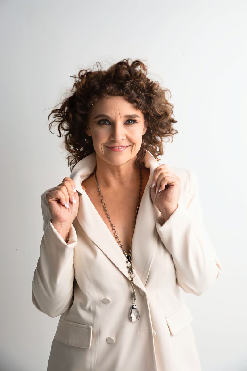 80s actress Diane Franklin. It was such an honor to have her in my studio, shoot her photos and even get to watch one of her latest movies with her. #actor #actress #photographer #headshots @DianeFranklin80