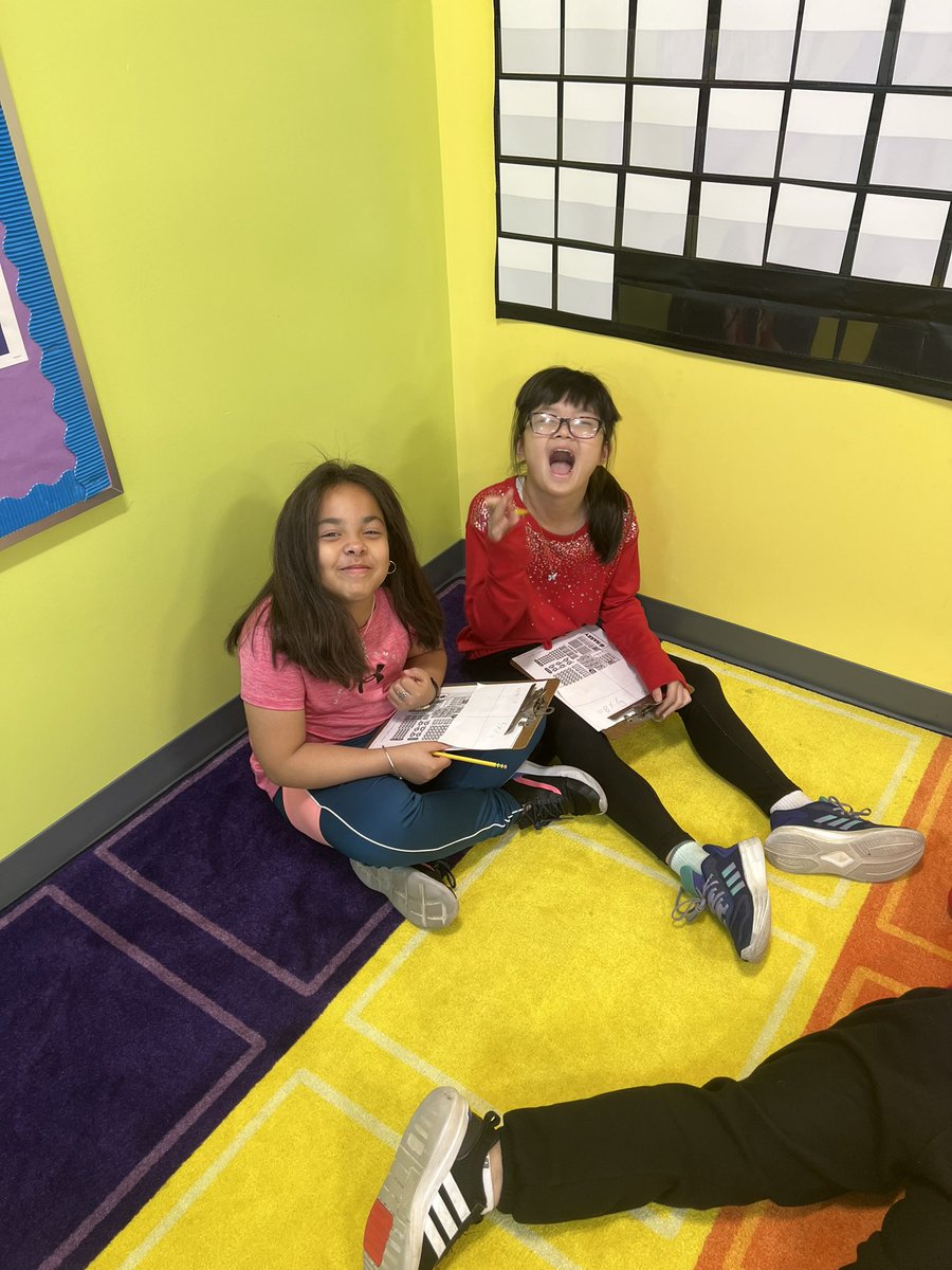 Bruck3rd's tweet photo. Students collaborating on multiplication! https://t.co/cacMjblad4