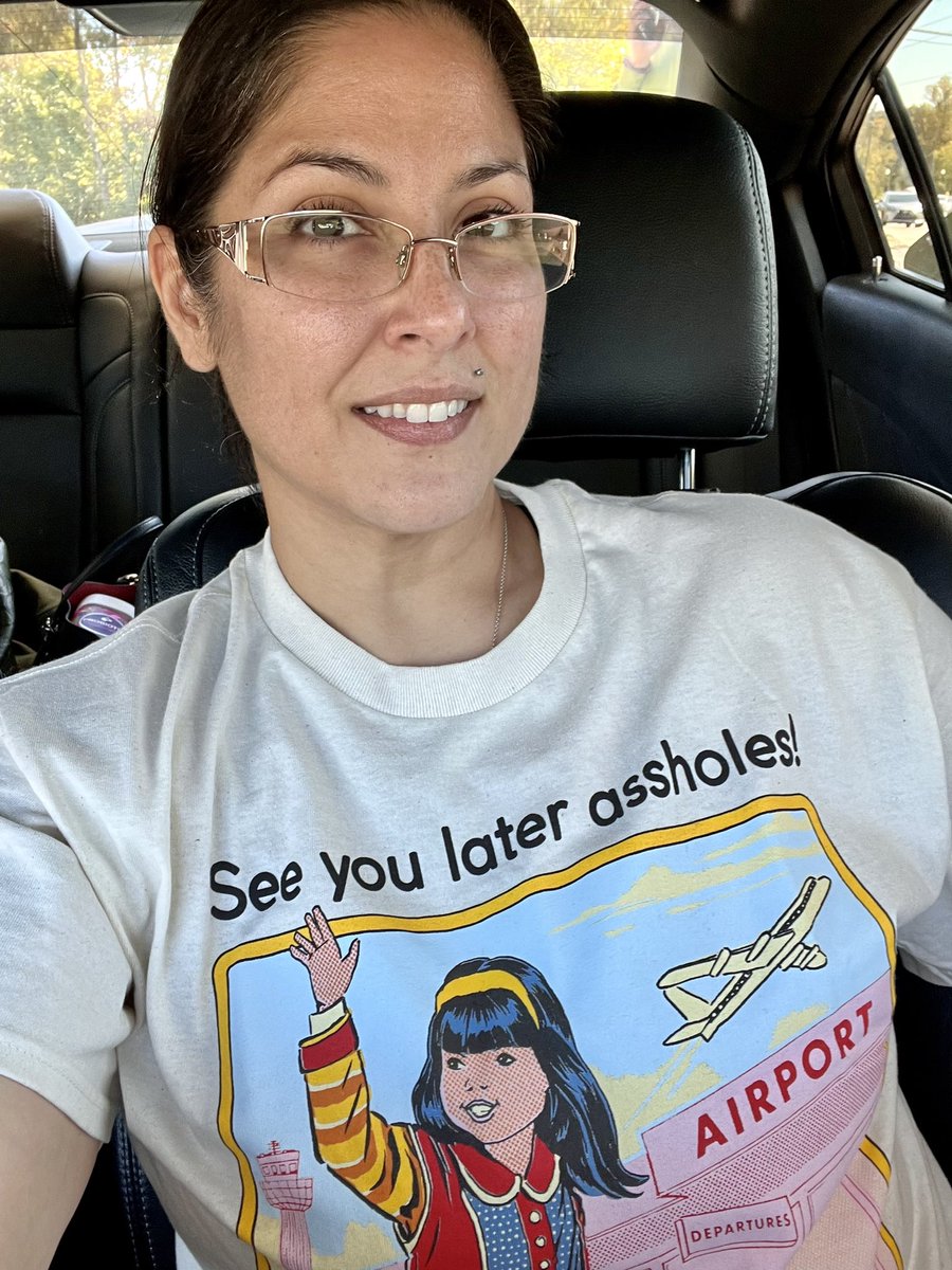 MarcyReads's tweet image. “See you later assholes!” It’s road trip time! Heading to the Tail of  the Dragon with the hubs for the rest of the week and I’m so excited! 🥰 Happy Wednesday!