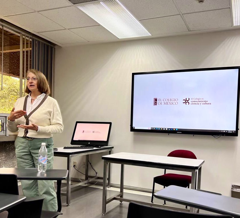 luzmadelamora's tweet photo. Hoy inicié el día de la mejor manera: de regreso en mi alma mater, @elcolmex, para impartir una clase sobre la Política Comercial de EE.UU. Gracias a Víctor Arriaga por la invitación y a las y los alumnos de Relaciones Internacionales por su interés. https://t.co/AMfXO9UIWj