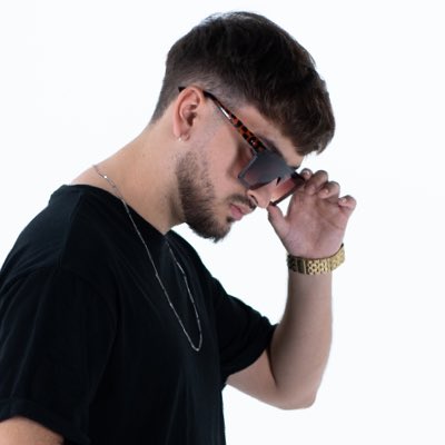 AlexRRweb's tweet photo. #NuevaFotoDePerfil https://t.co/Q28b7yfV1V