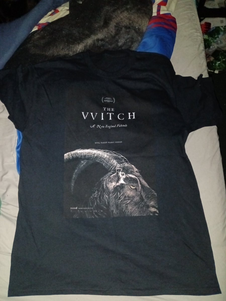 New shirt day #thewitch #roberteggers #anyataylorjoy #2010shorror #horror #A24