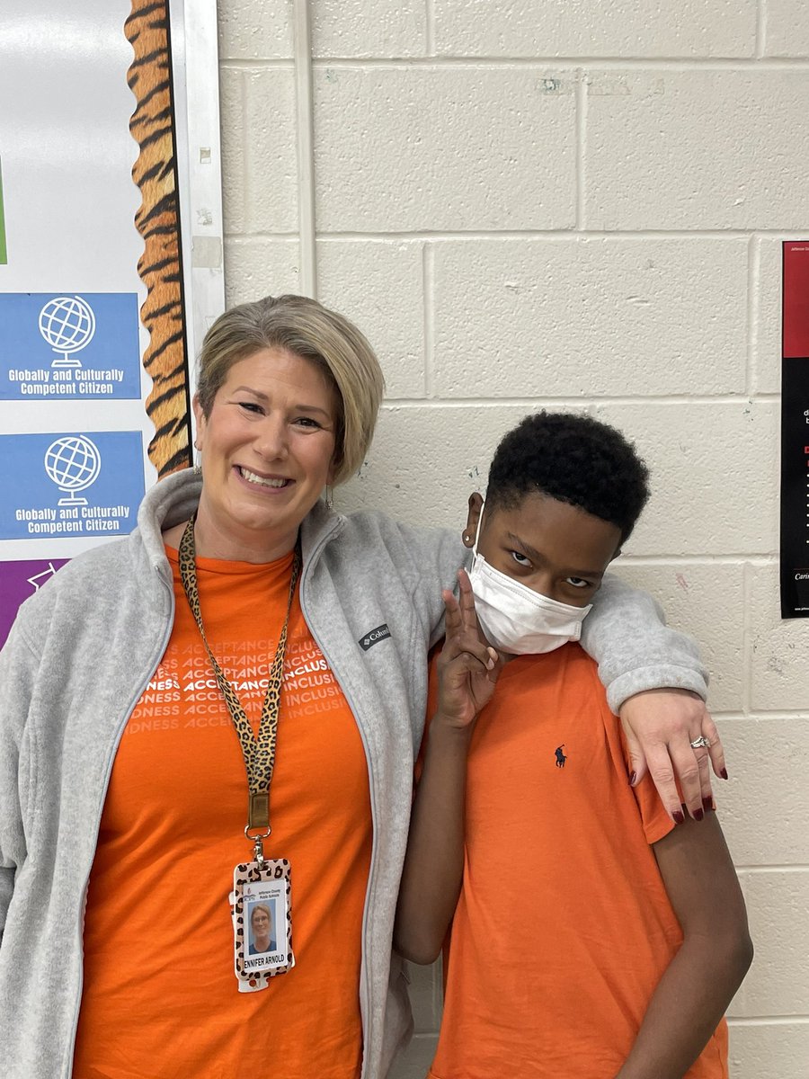 CounselorHaynes's tweet photo. Highlights from a great UNITY day.  Johnson Jags are unified for  Kindness, Acceptance and Inclusion.  Staff and students were decked out in orange from head to toe.   @MsStevenson27 @JasmineDrinkard @ShepherdLJTMS @MichelleSircy @MrCathey21 https://t.co/HDAnDrNghy