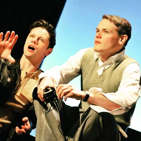MihaelaBoldea's tweet photo. Sam Heughan in Outlying Islands (2002), Traverse Theatre Edinburgh and touring. - @lizzielance #SamHeughan #outlyingislands https://t.co/bFwylOpErK