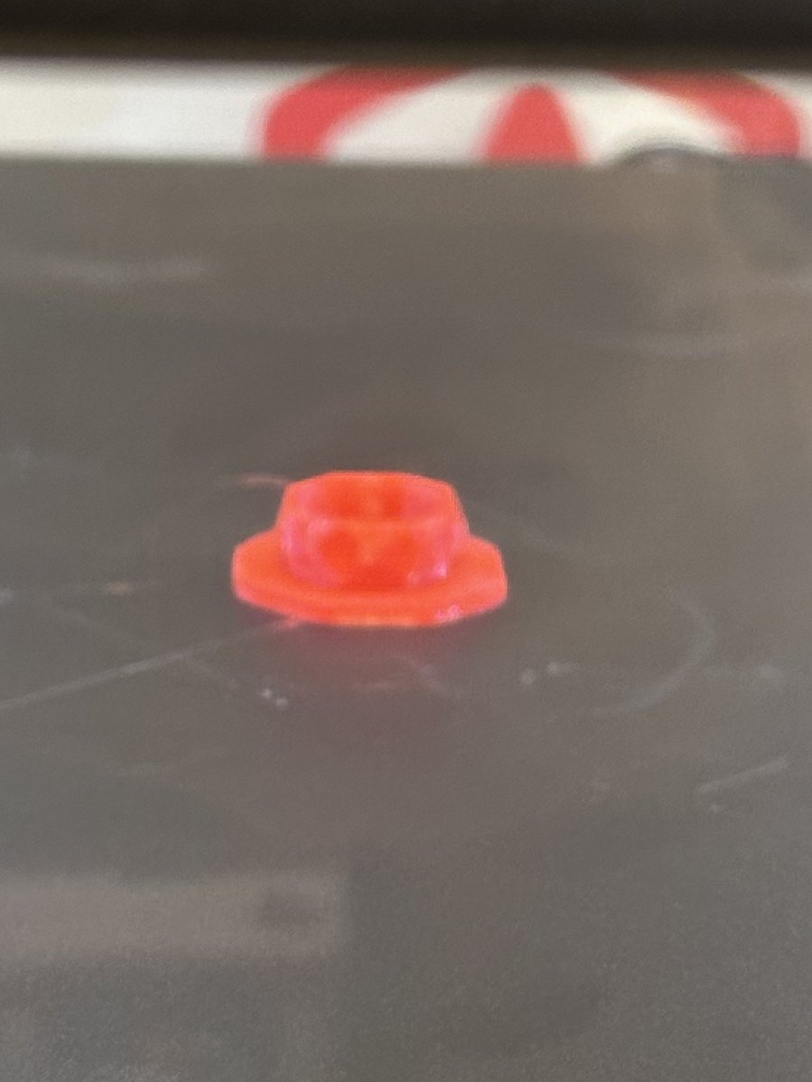 #InnovationLab <a href="/CCMS_LUSD/">Cesar Chavez Middle School</a> x <a href="/PaxPatLearning/">Paxton/Patterson Labs</a> 3D printing 😳😱🤯<a href="/LynwoodSchools/">Lynwood Unified School District</a>. <a href="/Raise3D/">Raise3D Technologies</a> is killing it. Kids lvling up!!🎉🥳🎈🎊
