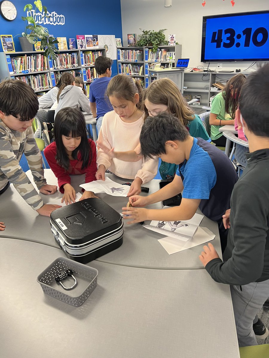 DrKathyGarneau's tweet photo. Our first @breakoutEDU box this year!! #CollaborativeGames #ProblemSolving #FourthGrade @Bannockburn106 https://t.co/w7sALuBeyF
