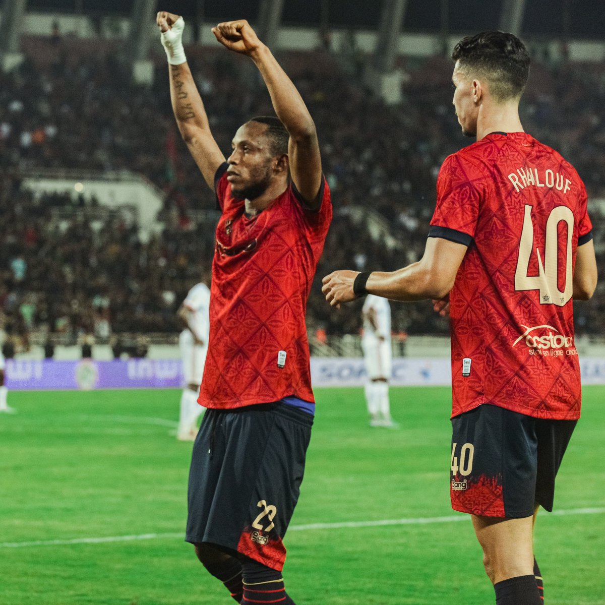 JeuneElhadj's tweet photo. 🏟️🗞️ Après la @RSBfootball, l’@ASFAR_Officiel, a découvert 𝗕𝗼𝗻𝗶𝗳𝗮𝗰𝗲 𝗛𝗔𝗕𝗔. L’attaquant guinéen du Club Olympic de Safi aime les gros morceaux et n’est plus à présenter en #BotolaProInwi. Il a permis à son club de tenir en échec les militaires (1-1) à Rabat 🔥
#FAROCS https://t.co/4CNKgXnfyW