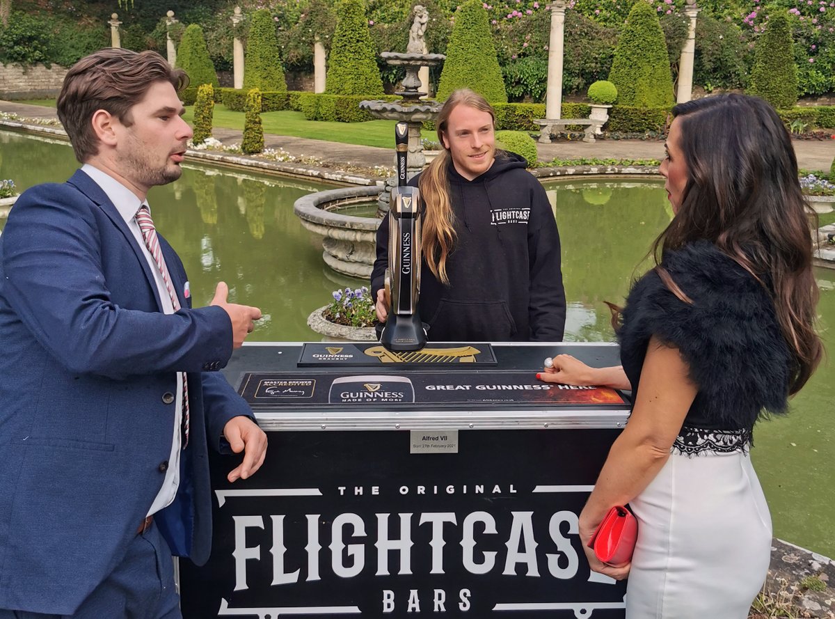 Flightcase Bars tweet media