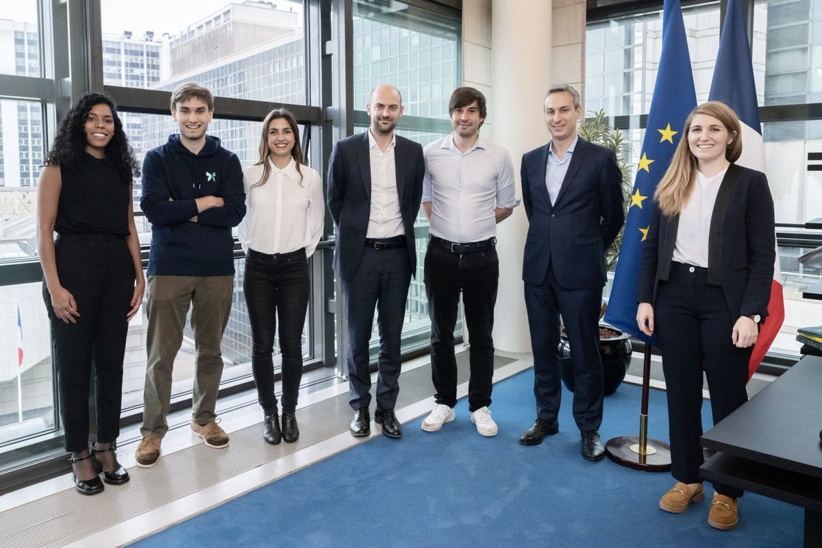 ternoa_alice's tweet photo. Today, we had the pleasure of meeting Jean-Noël Barrot (@jnbarrot), the Minister Delegate in charge of Digital Transition and Telecommunications, to discuss the state of #DeFi. 🧵 https://t.co/co0IVFUAYd