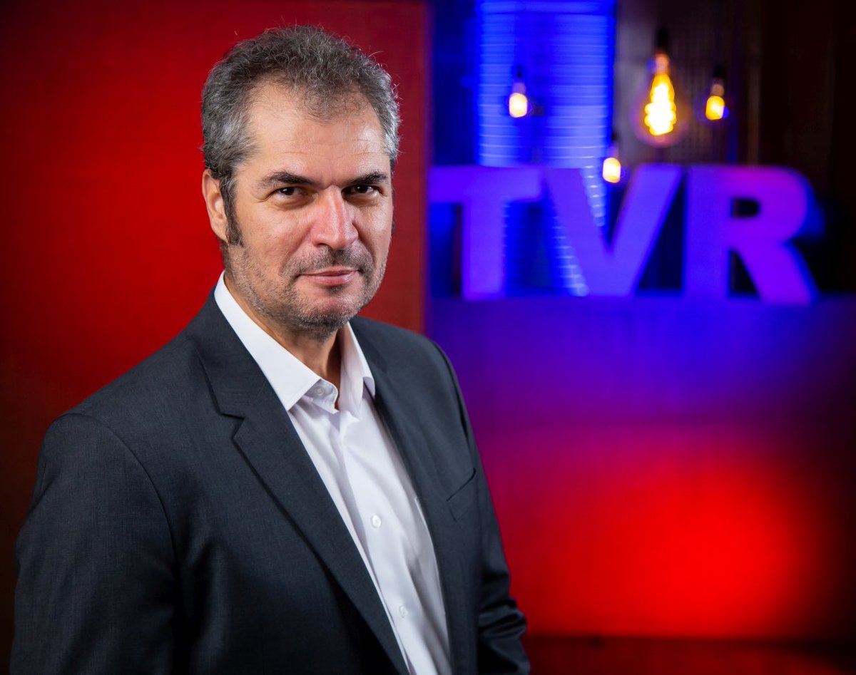 DanStoenescu's tweet photo. Joi 20 octombrie, începând cu ora 18:55, voi fi invitatul lui @Voicu_Marian la emisiunea “Dincolo de alb și negru” pe #TVR1. Vom vorbi în direct la Televiziunea Română despre situația din #Siria și #OrientulMijlociu. @StirileTVR @MAERomania @EUinArabic @EUinSyria @passdiplomatic https://t.co/oAry1qXmnU