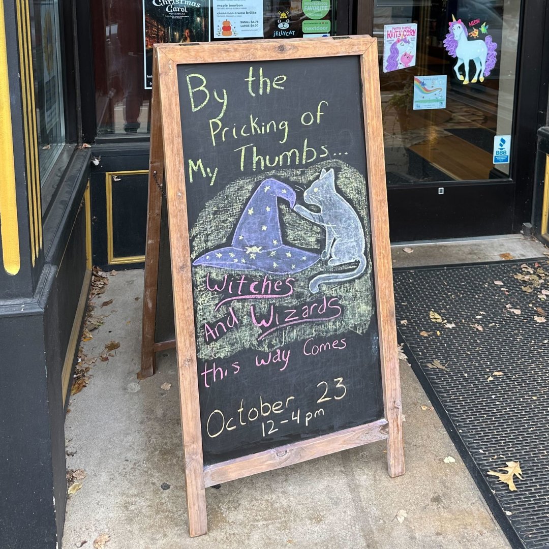 ReadBetweenTheLynes tweet media