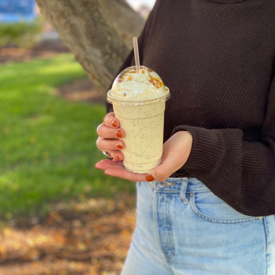 ReadBetweenTheLynes tweet media