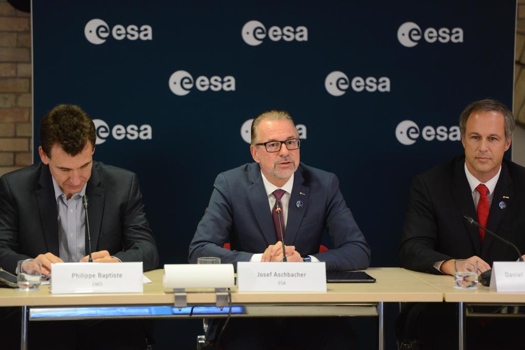 Ariane 6 (@ariane6) on Twitter photo Summer test success tips #Ariane6 first flight for Q4 2023, pending next key milestones. <a href="/esa/">European Space Agency</a>ās <a href="/AschbacherJosef/">Josef Aschbacher</a>: āWhat is at stake here isā¦European independent access to space.ā Full report at esa.int/Enabling_Suppo⦠Summer test success tips #Ariane6 first flight for Q4 2023, pending next key milestones. <a href="/esa/">European Space Agency</a>ās <a href="/AschbacherJosef/">Josef Aschbacher</a>: āWhat is at stake here isā¦European independent access to space.ā Full report at esa.int/Enabling_Suppoā¦