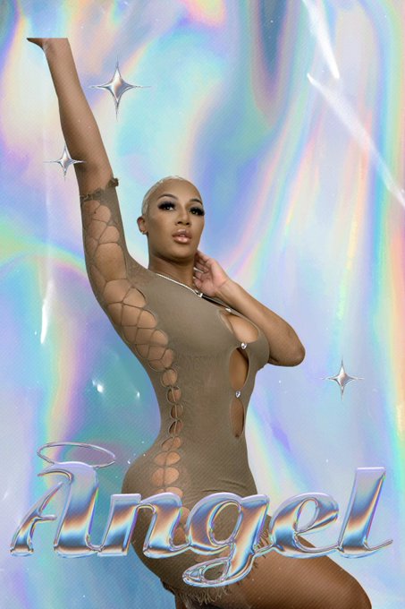 Mind you I already had NO WAIST&hellip;. I just wanted to drag it https://t.co/u2mHRj4If4<a href="/tag/newprofilepic"class="tags"><span>#newprofilepic</span></a>